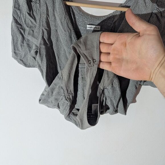 Abercrombie & Fitch Sage Green Polka Dot Puff Sleeve Bodysuit Women's Size XS - Picture 8 of 10